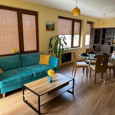 Rio Studio, варна, близо до центъра и морската градина *